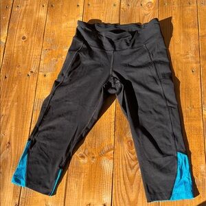 Under Armour Black and Blue Capri Leggings
